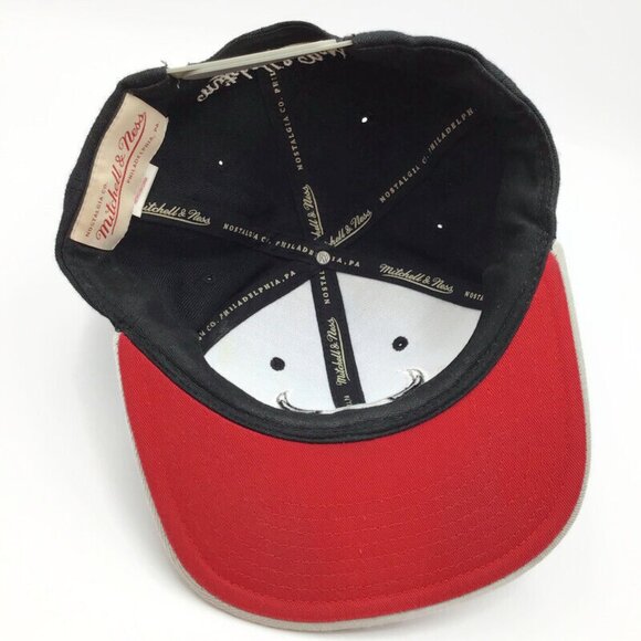 Mitchell & Ness NBA Chicago Bulls Cap Black Gray Adjustable Snapback Hat - Picture 8 of 10